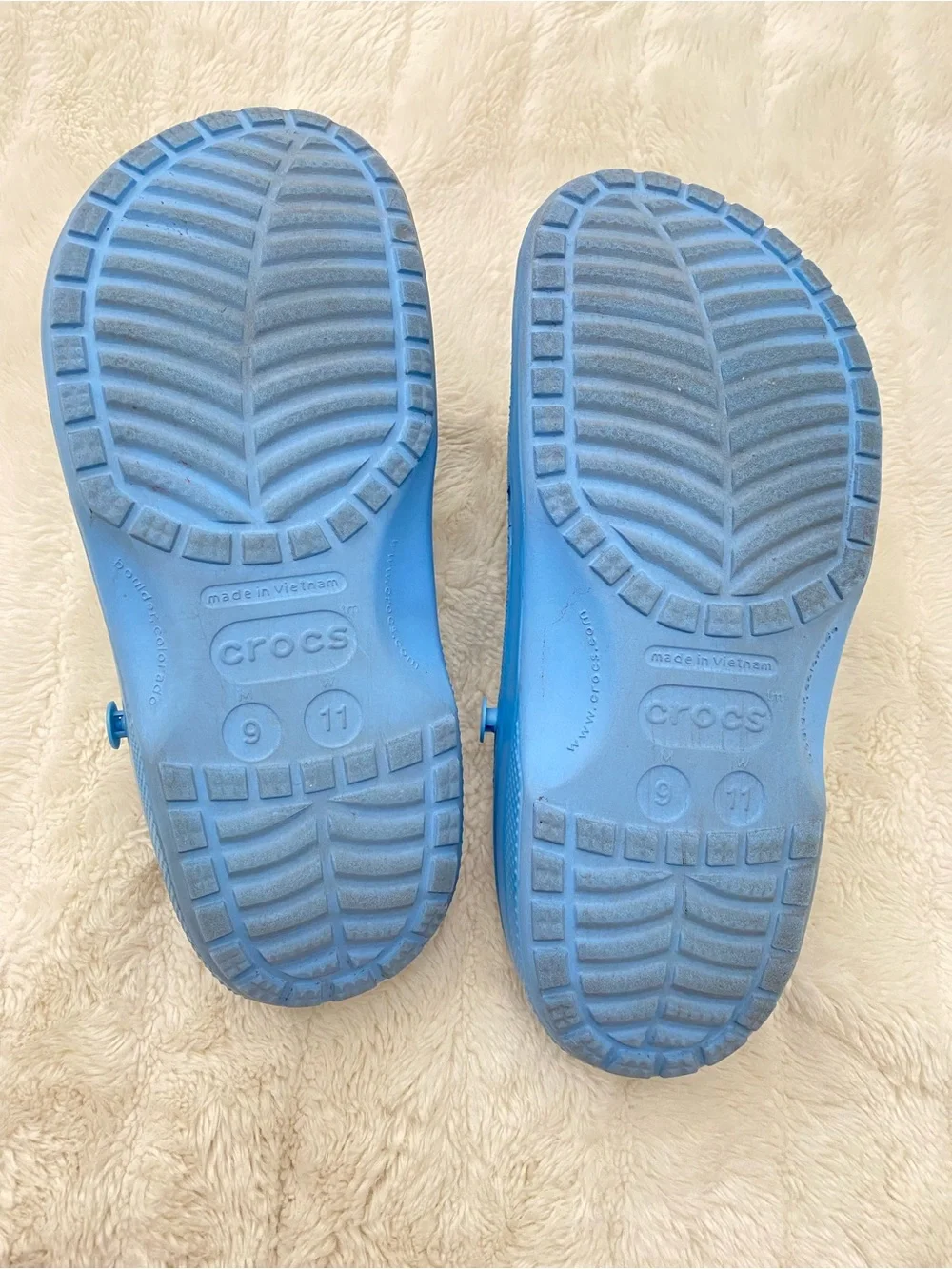 CROCS Light Blue Stitch Clog Men Size 9 Woman 11
